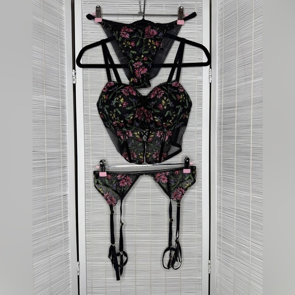 Victoria's Secret Other - Victorias Secret Lingerie Set Embroidered Floral Black Base